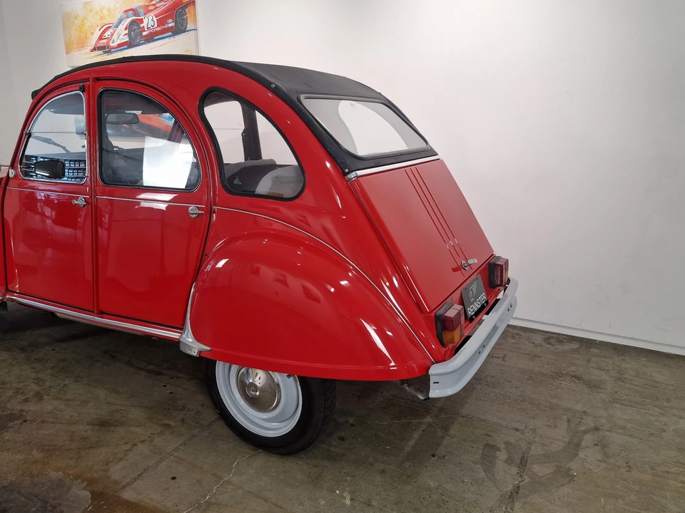 Citroen 2CV - Image 22 of 31