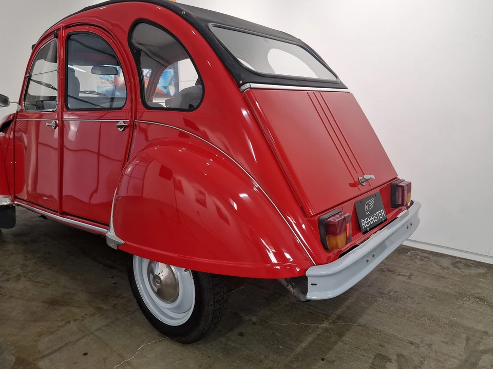 Citroen 2CV - Image 23 of 31
