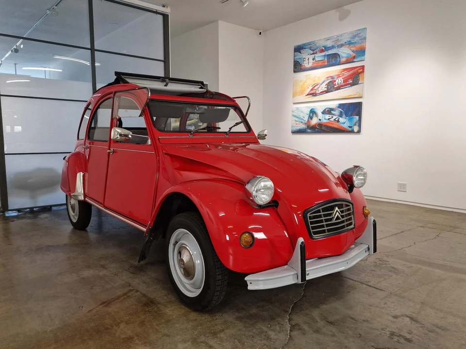 Citroen 2CV - Image 9 of 31
