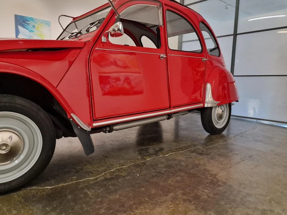 Citroen 2CV - Image 14 of 31