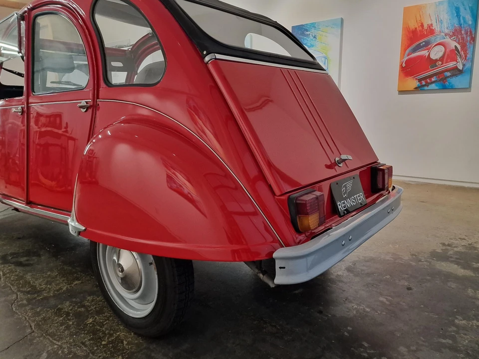 Citroen 2CV - Image 24 of 31