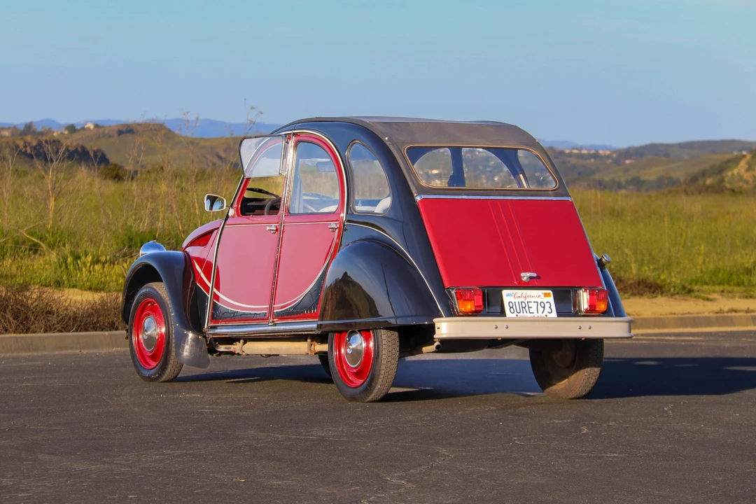 Citroen 2CV - Image 8 of 31
