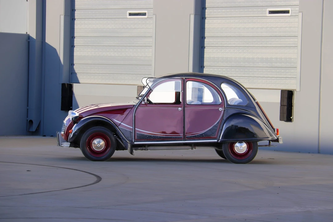 Citroen 2CV - Image 22 of 31