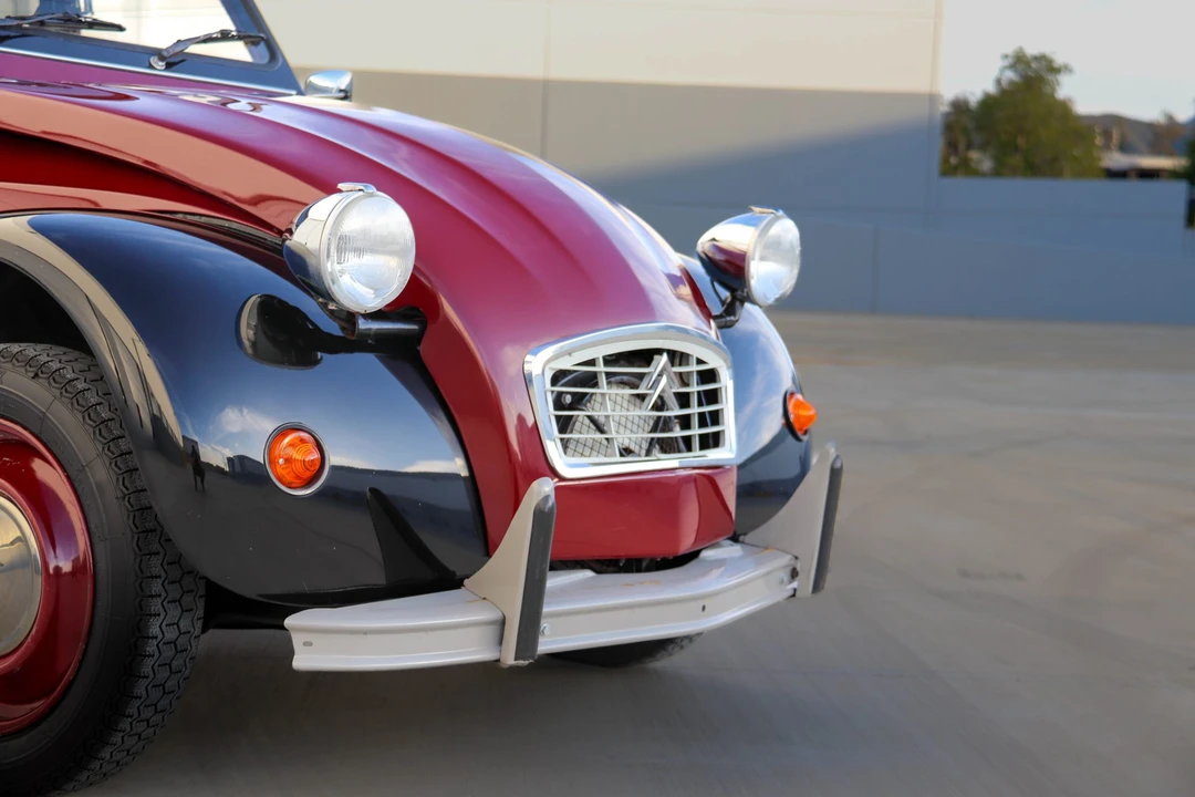 Citroen 2CV - Image 29 of 31