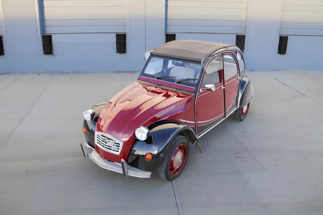 Citroen 2CV - Image 19 of 31