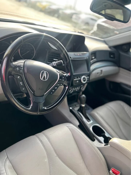 Acura ILX - Image 3 of 4