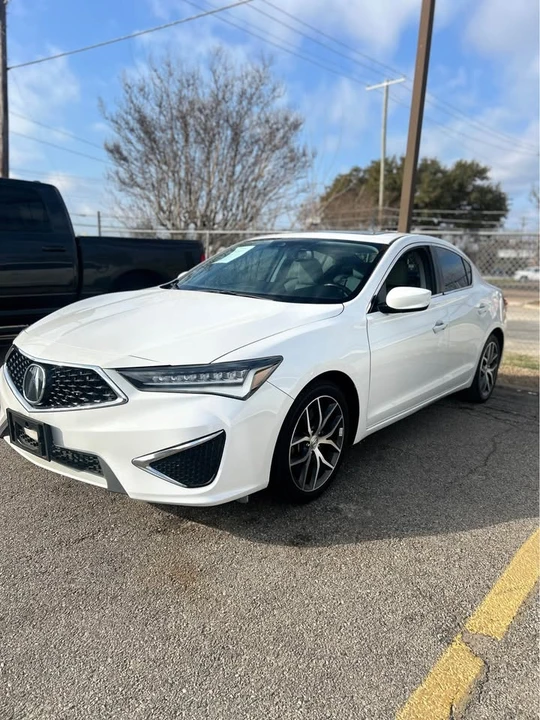 Acura ILX - Image 2 of 4