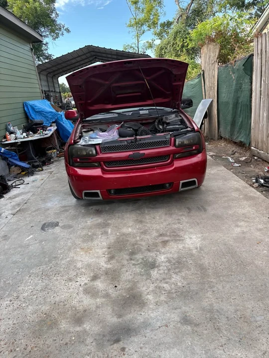 2003 Chevrolet Trailblazer - Image 2 of 3