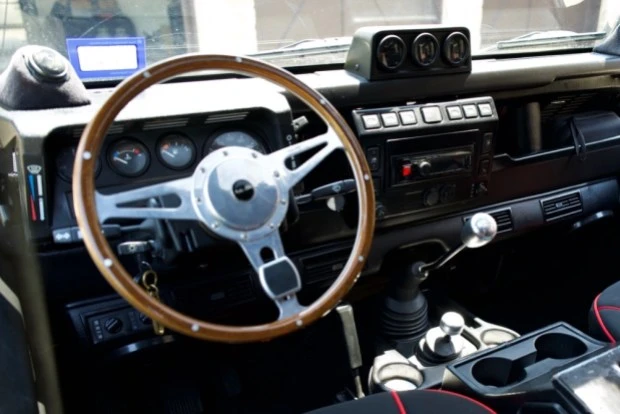 1992 Land Rover Defender 110 - Image 5 of 7