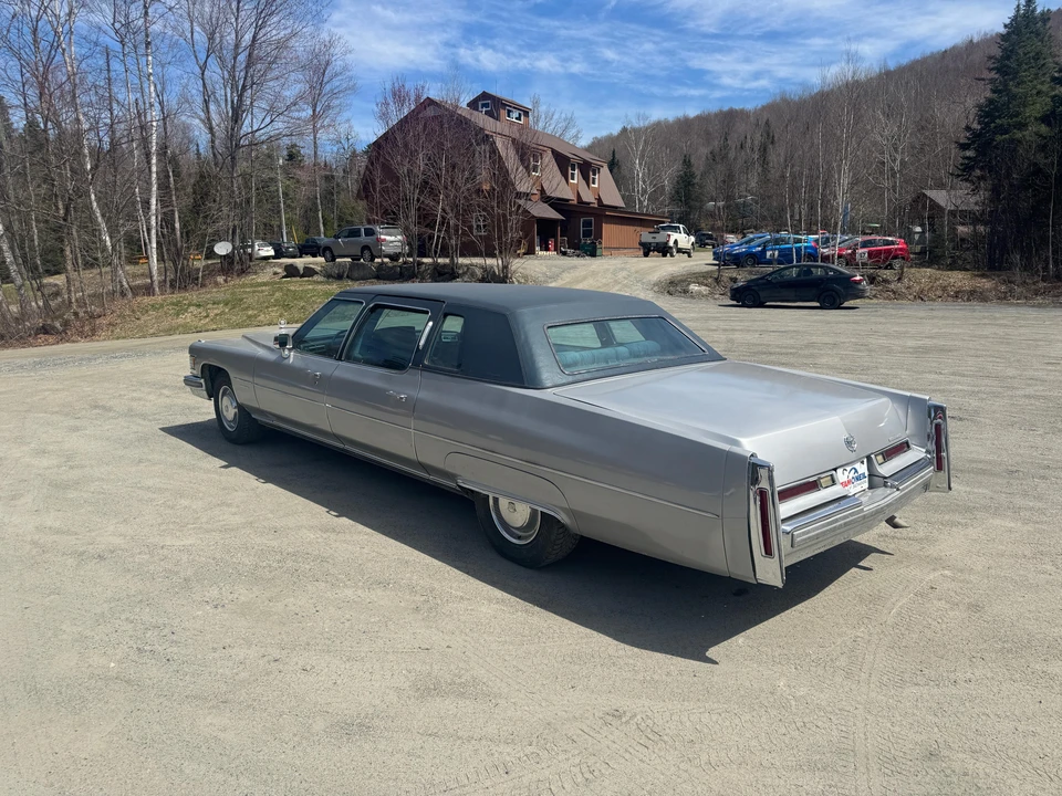 1976 Cadillac Fleetwood - Image 10 of 31