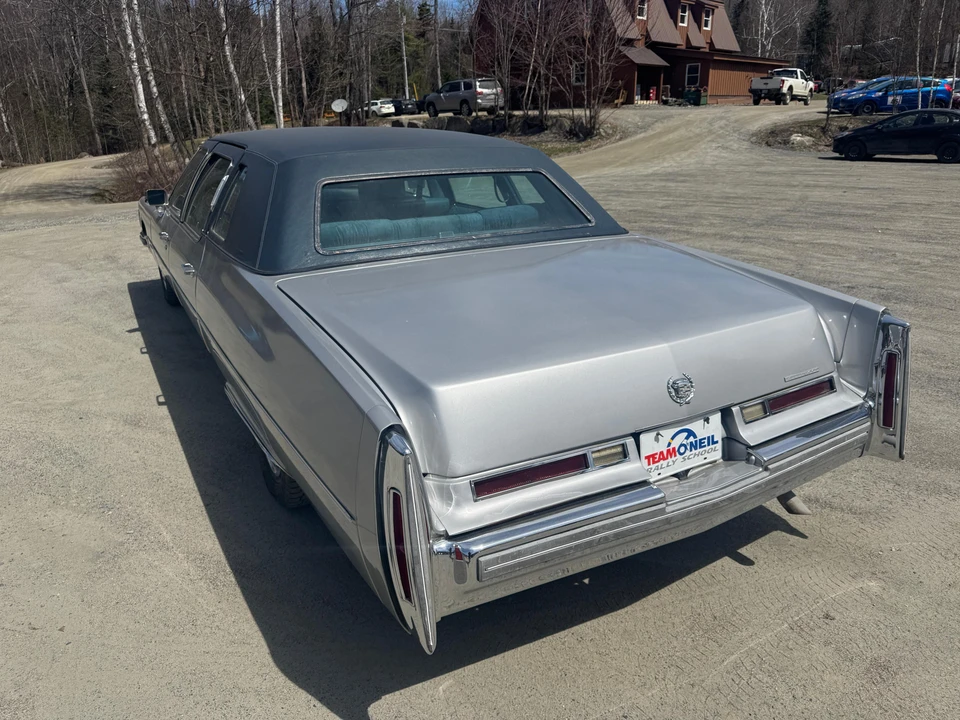 1976 Cadillac Fleetwood - Image 11 of 31