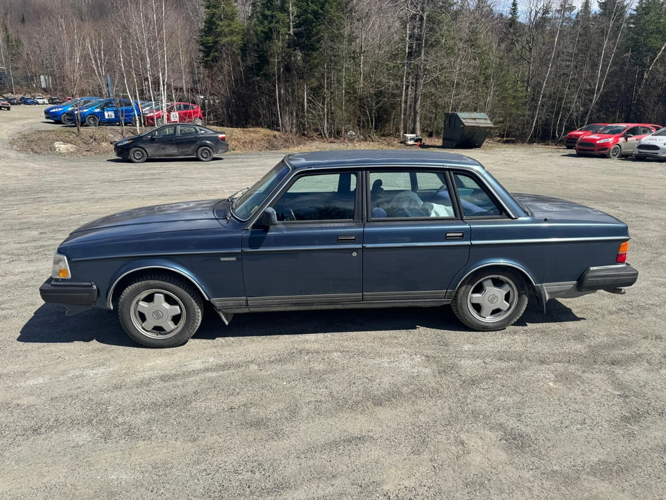 1988 Volvo 200 Series - Image 9 of 31