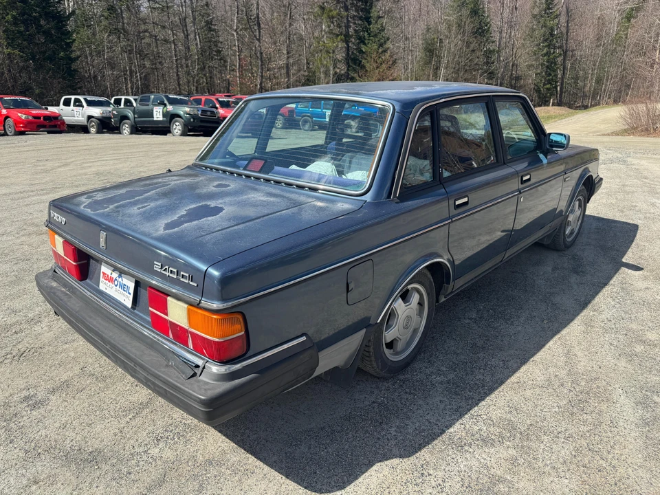 1988 Volvo 200 Series - Image 11 of 31