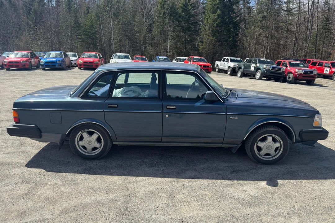 1988 Volvo 200 Series - Image 14 of 31