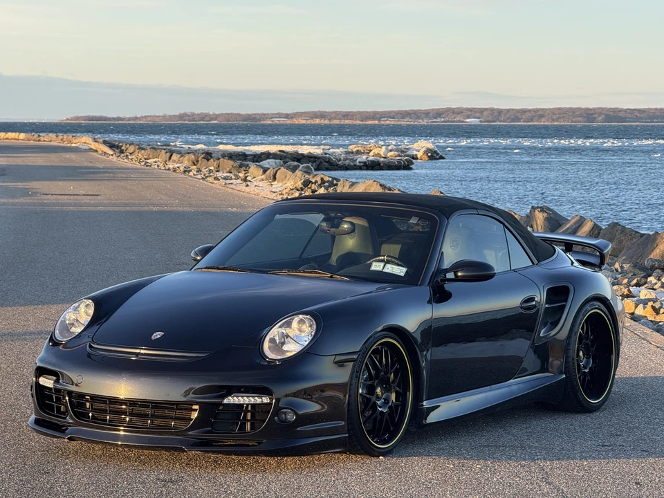 2009 Porsche 997 Turbo - Image 2 of 31