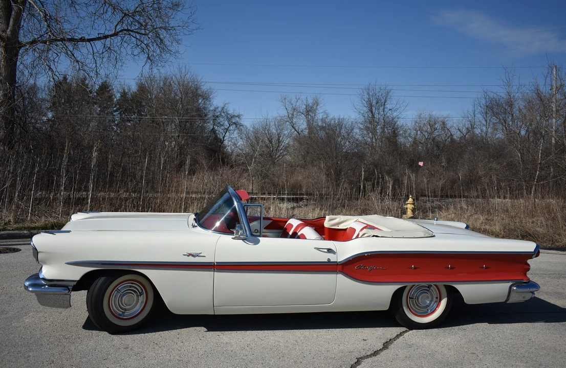 1958 Pontiac Chieftain - Image 16 of 31