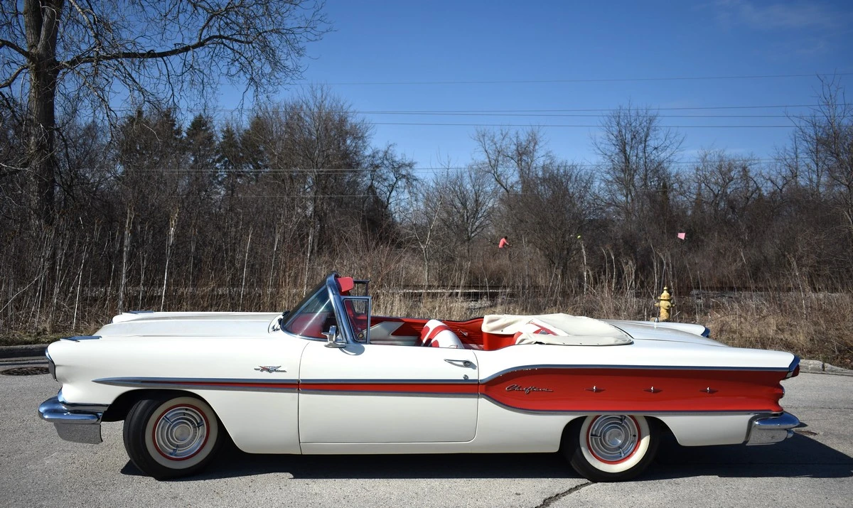 1958 Pontiac Chieftain - Image 5 of 31