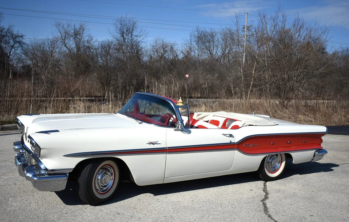 1958 Pontiac Chieftain - Image 3 of 31