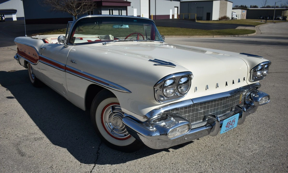 1958 Pontiac Chieftain - Image 23 of 31