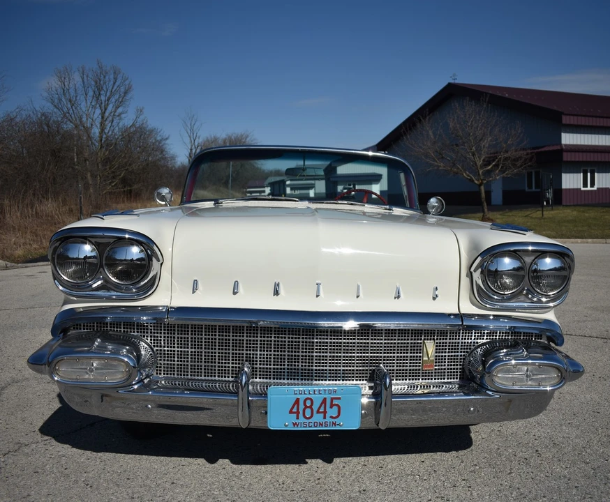 1958 Pontiac Chieftain - Image 14 of 31