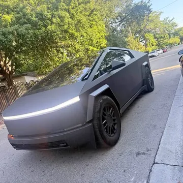 2025 Tesla Cybertruck CyberBeast