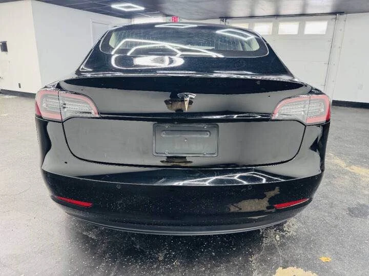 2000 Tesla Model 3 - Image 6 of 10