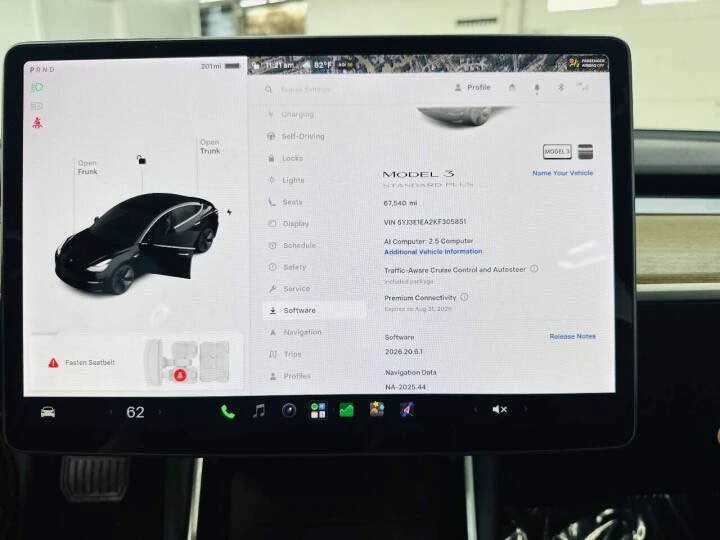 2000 Tesla Model 3 - Image 9 of 10