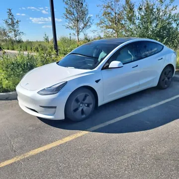 2022 Tesla Model 3 AWD