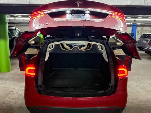 2016 Tesla Model X - Image 16 of 21