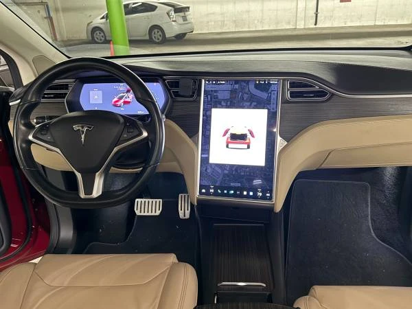 2016 Tesla Model X - Image 15 of 21