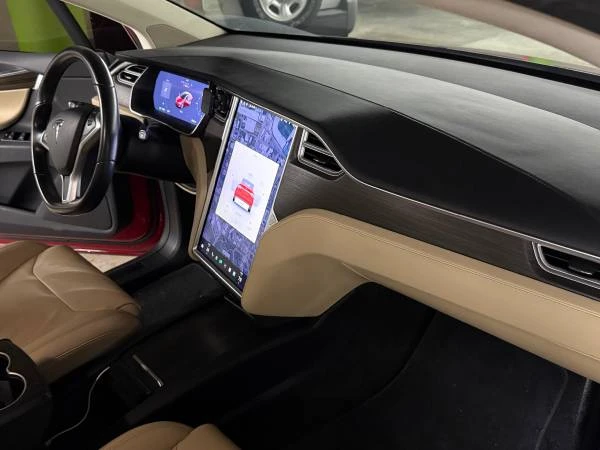2016 Tesla Model X - Image 18 of 21