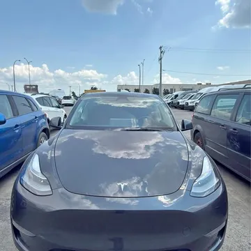 2024 Tesla Model Y RWD