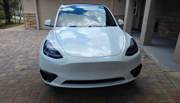 2022 Tesla Model Y Performance - Image 2 of 7