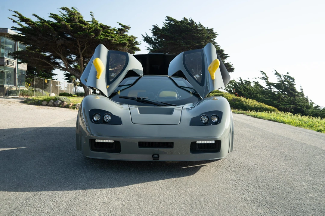 Vehicle image 9 of 31