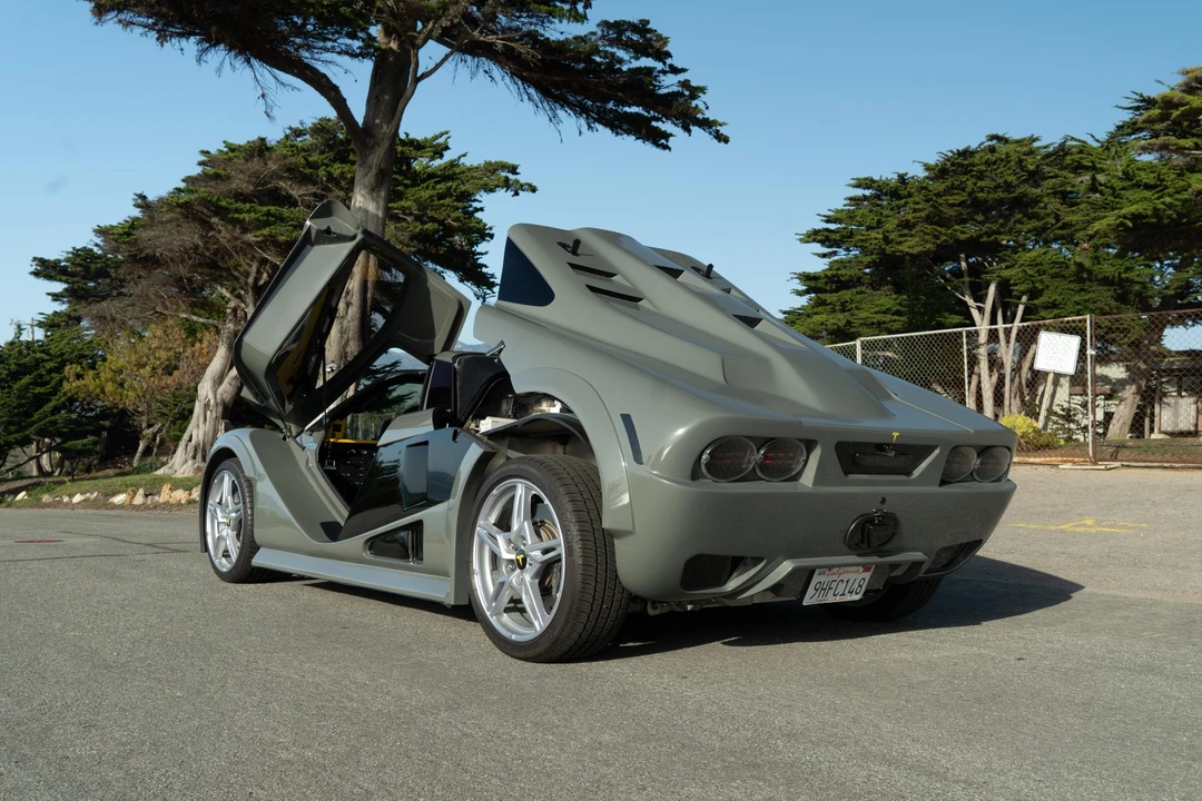 Vehicle image 15 of 31