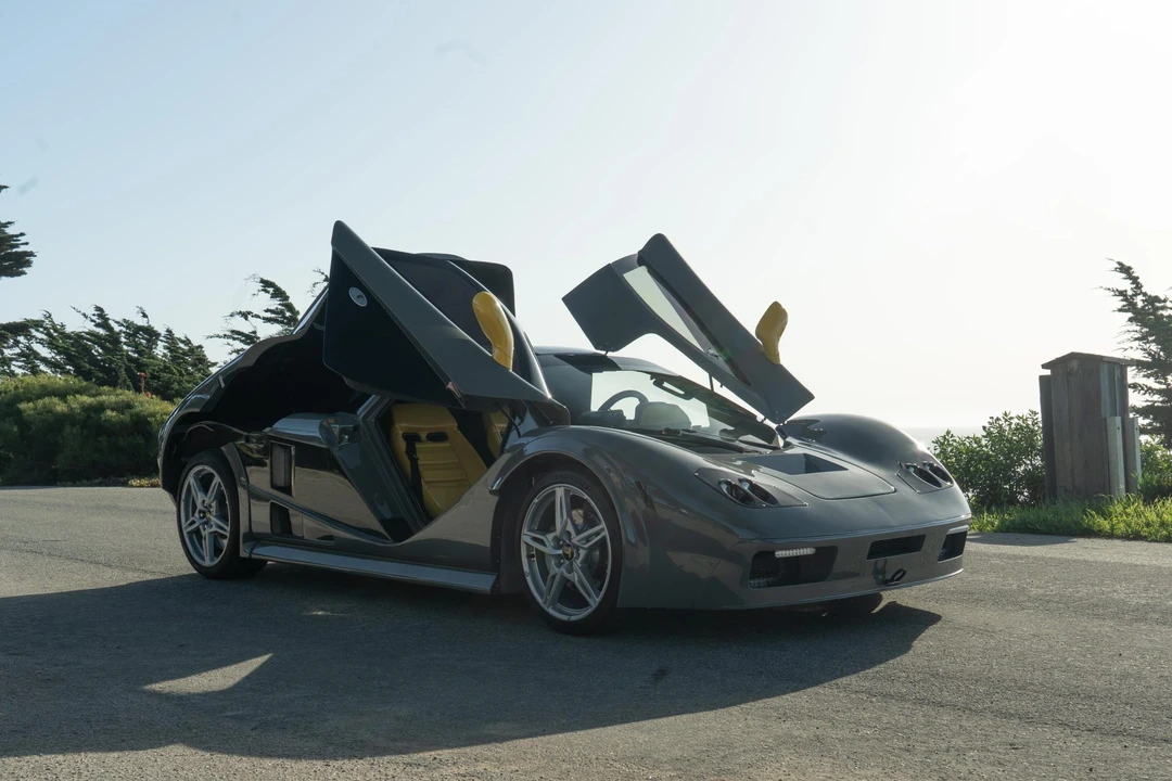 Vehicle image 11 of 31