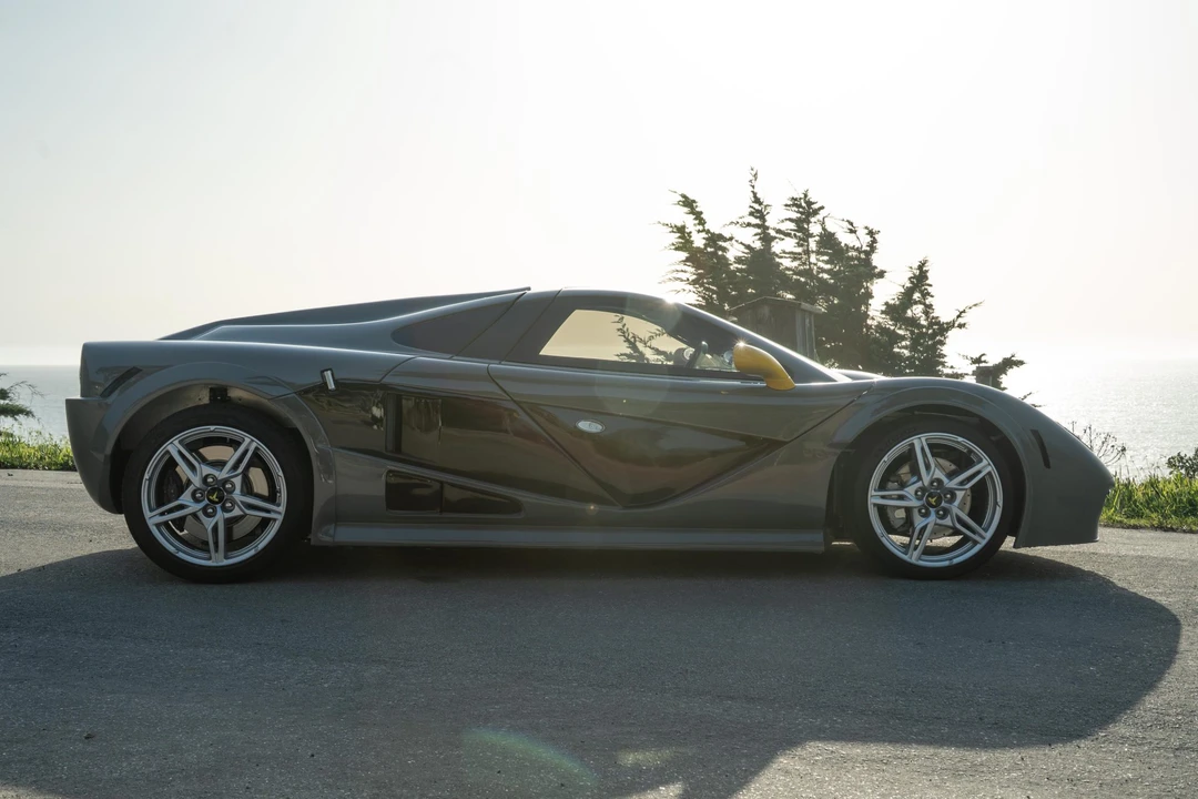 Vehicle image 4 of 31