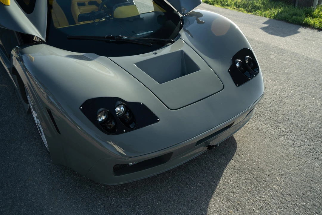 Vehicle image 28 of 31