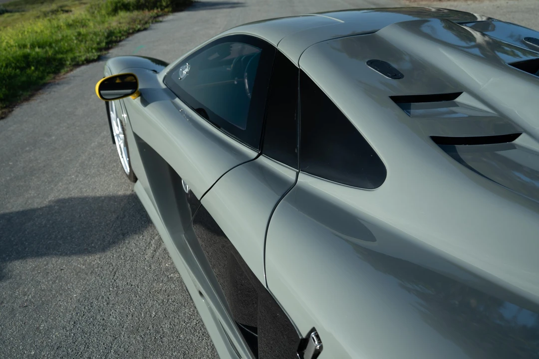 Vehicle image 23 of 31
