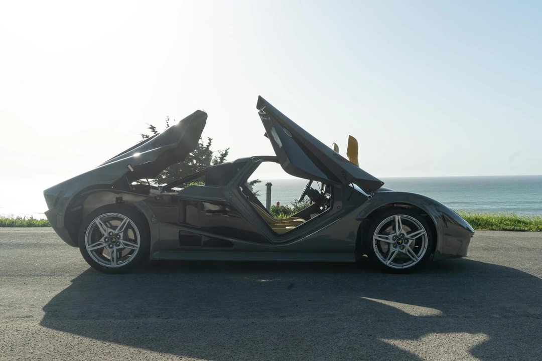 Vehicle image 12 of 31