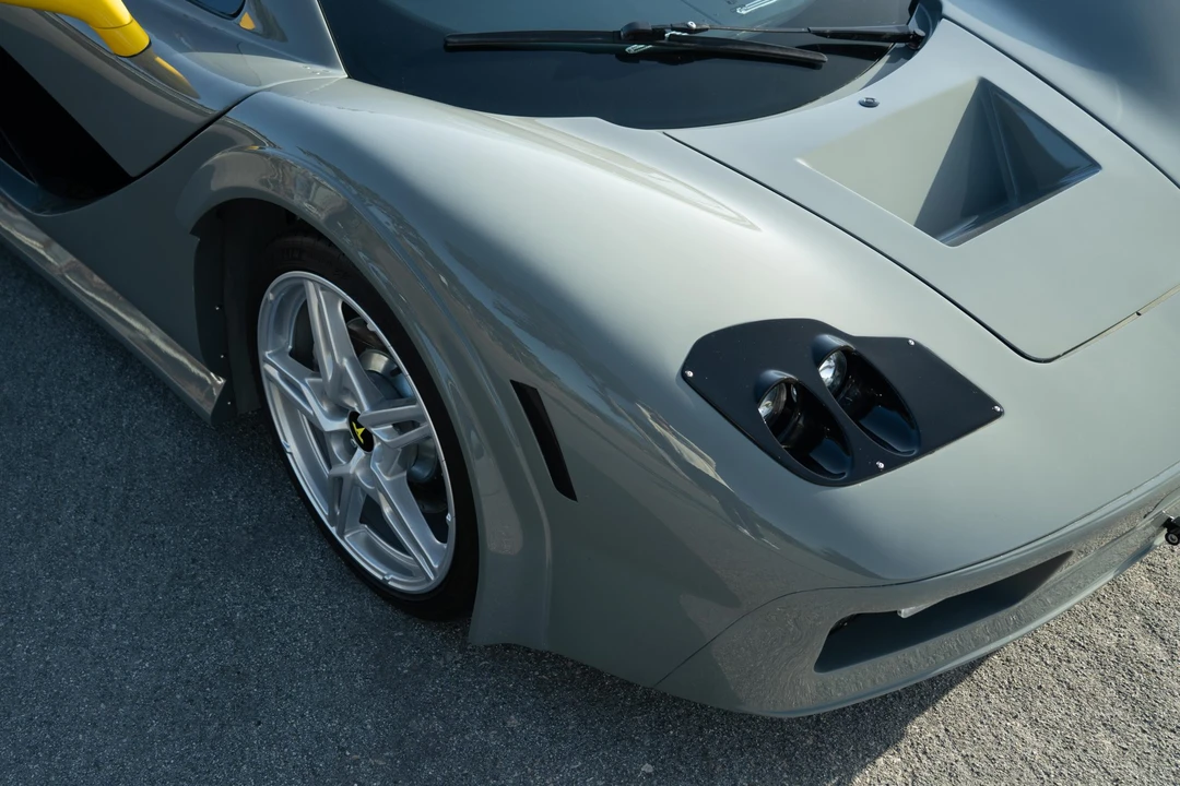 Vehicle image 17 of 31