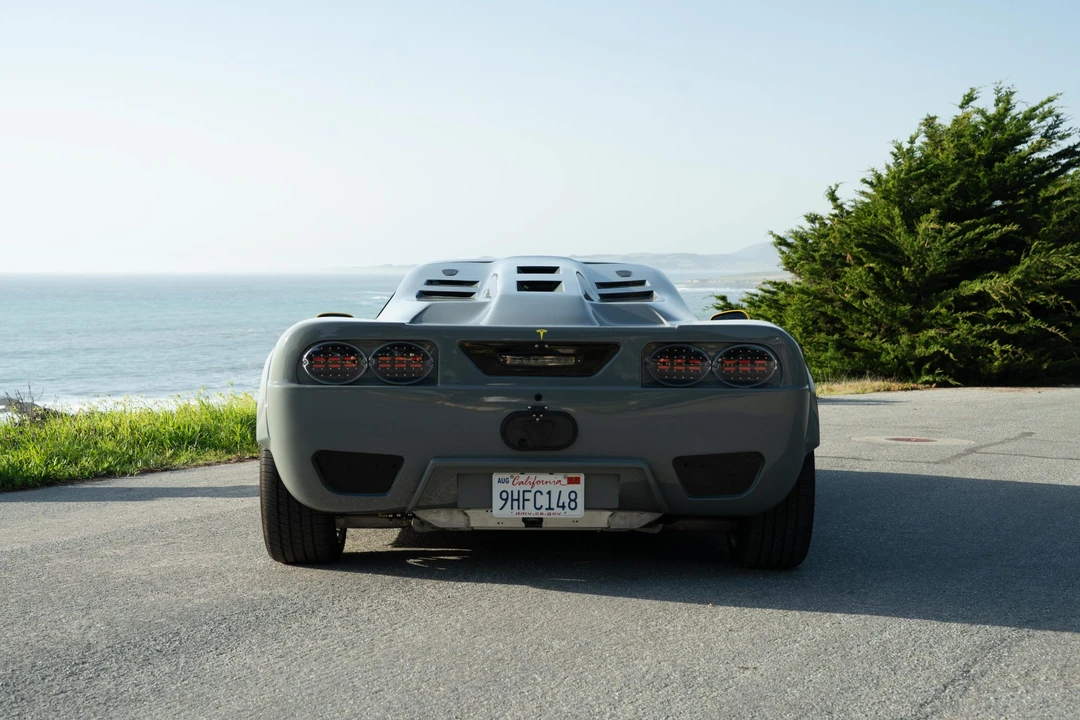 Vehicle image 6 of 31
