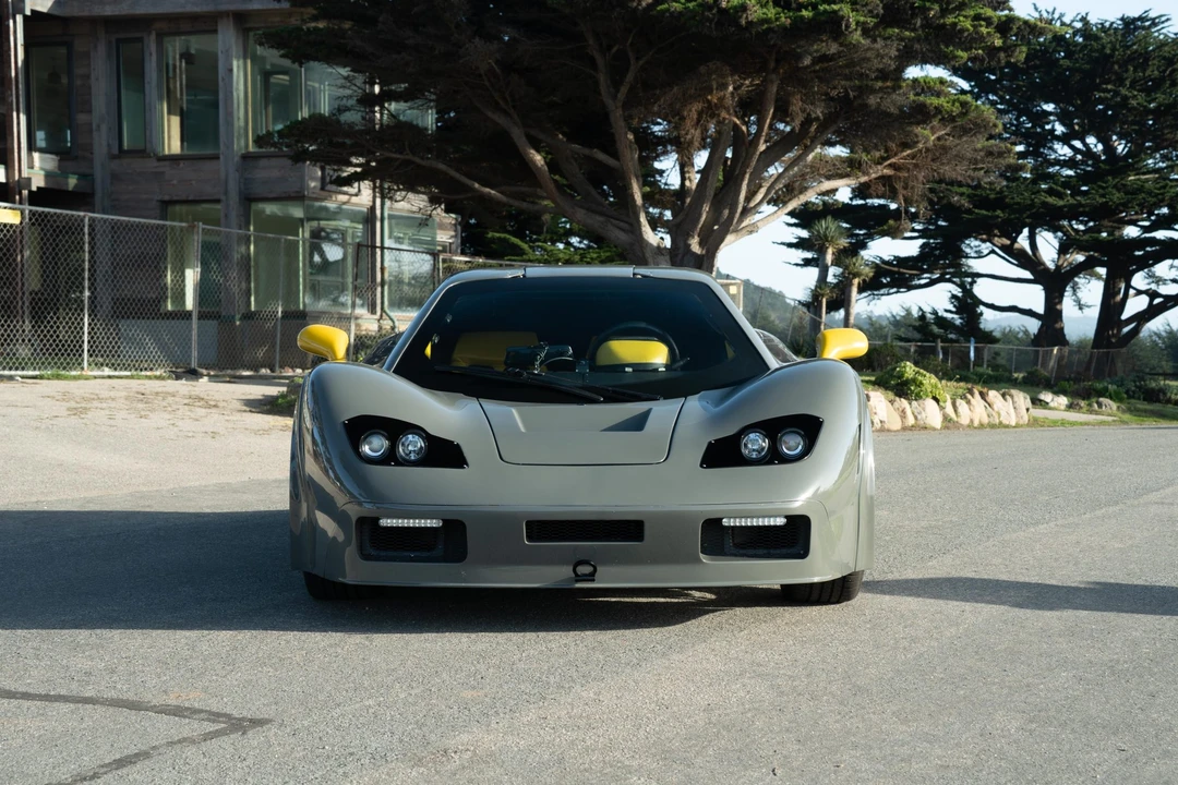 Vehicle image 2 of 31