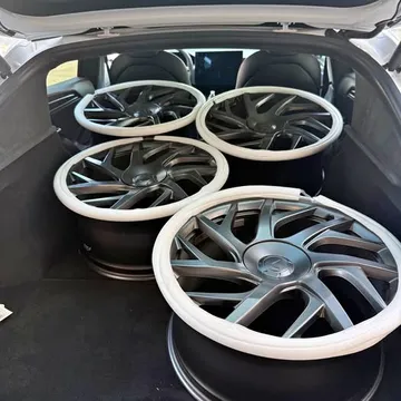 Tesla Model S Plaid Take-Off Wheels and Tires with TPMS