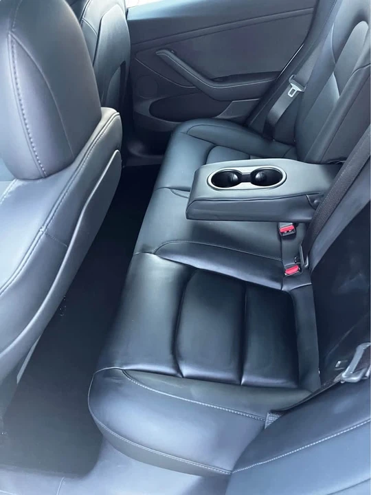 Tesla Model 3 - Image 6 of 8