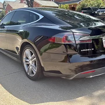 2015 Tesla Model S 85