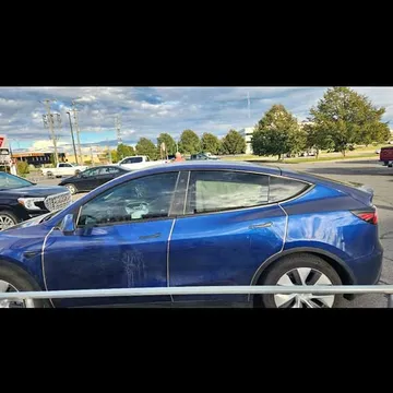 2023 Tesla Model Y Standard Range