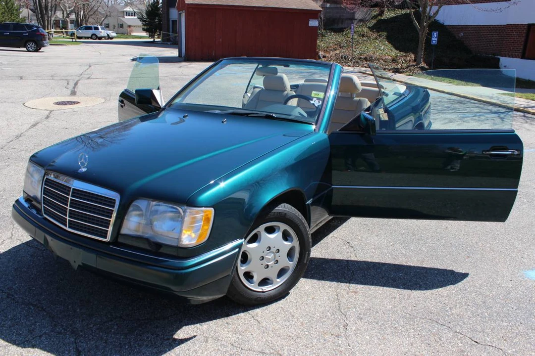 1994 Mercedes-Benz W124 E-Class - Image 4 of 16