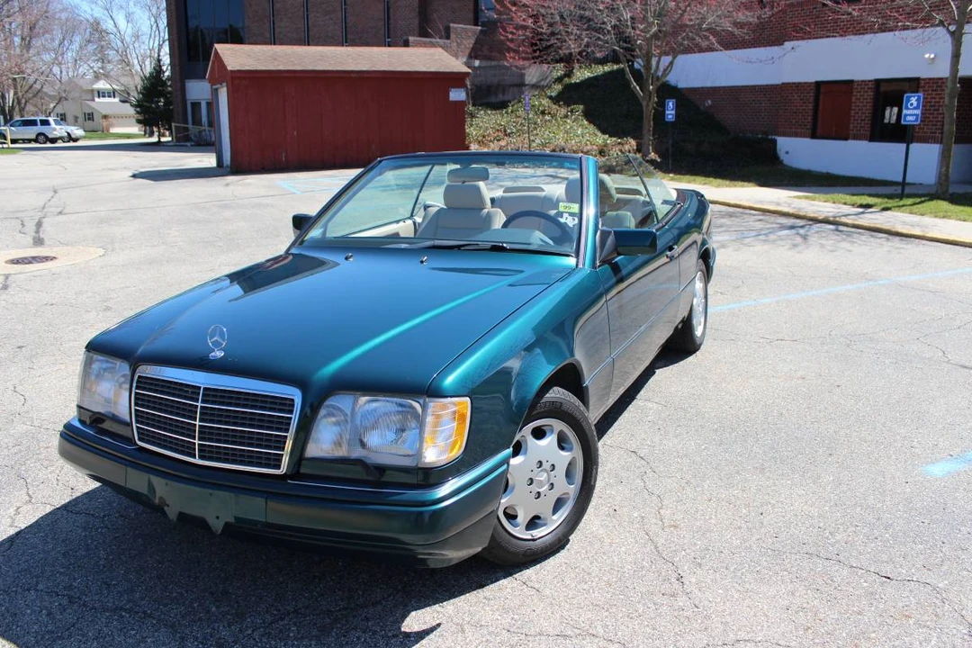 1994 Mercedes-Benz W124 E-Class - Image 2 of 16