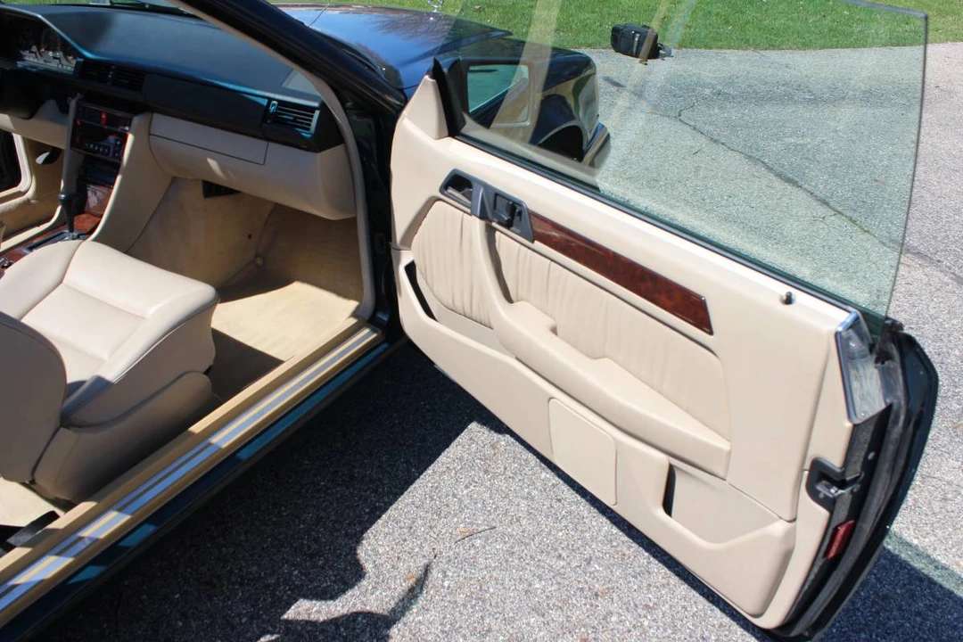 1994 Mercedes-Benz W124 E-Class - Image 3 of 16